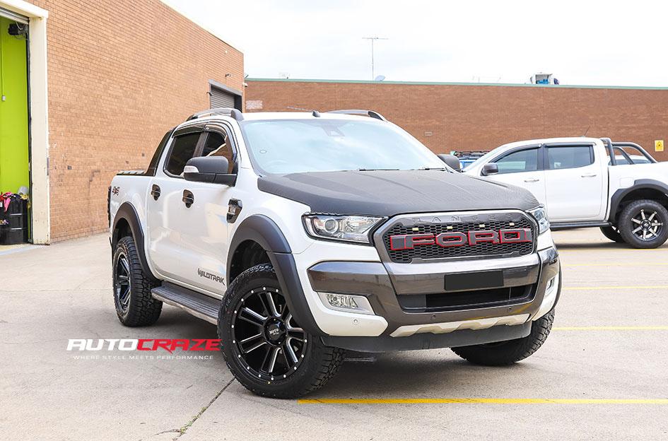 FORD RANGER MO982 GLOSS BLACK MILLED